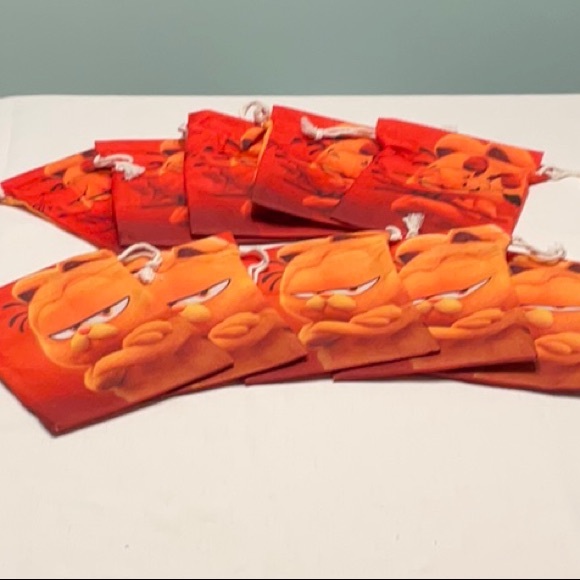 Garfield Red Drawstring Bags - Picture 2 of 2